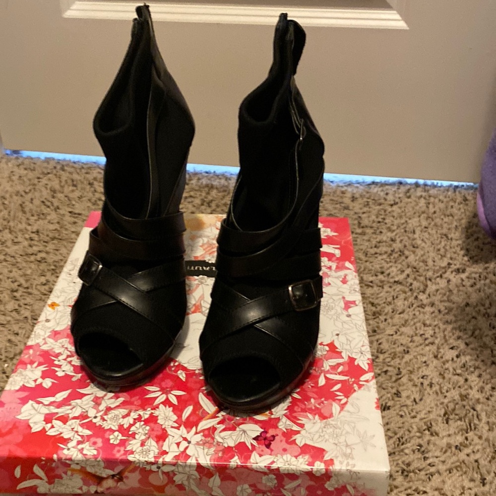 Chinese Laundry, black 3 inch heels